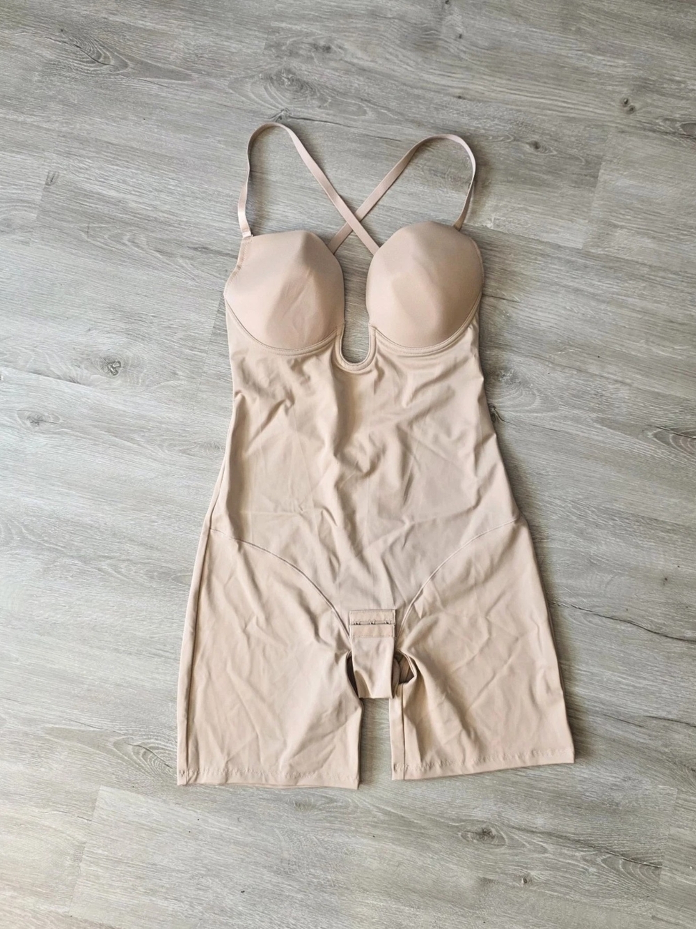 Suit Your Fancy Plunge Low Back Mid Thigh Bodysuit Size Small Nude